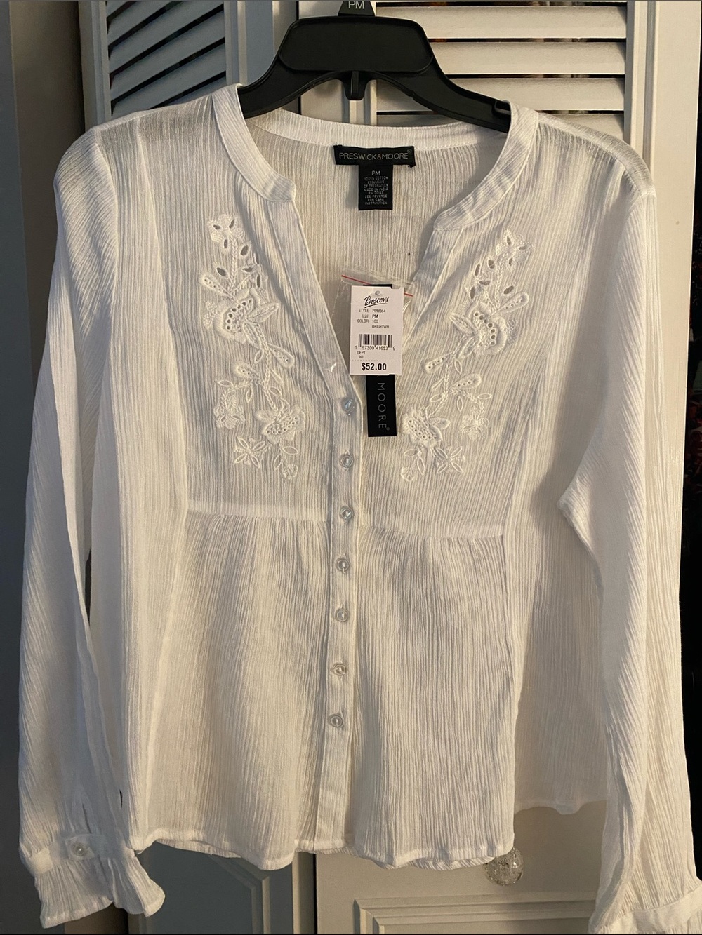 Preswick & Moore White Embroidered Button-Down Top